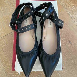 NWT - Valentino Garavani Love Latch Ankle Wrap Ballet Flat Size 38.5